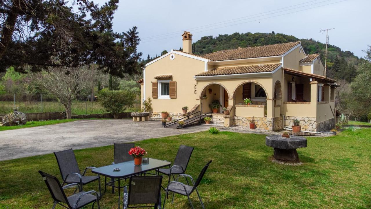 Villa Haris Gazátika Extérieur photo
